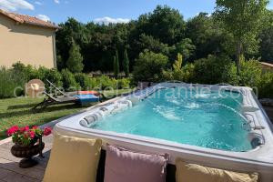 Domaine de la Durantie - Villas avec Spa de nage à Castelnau-de-Montmiral